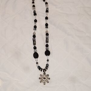 Chic Black and Silver Beaded Necklace